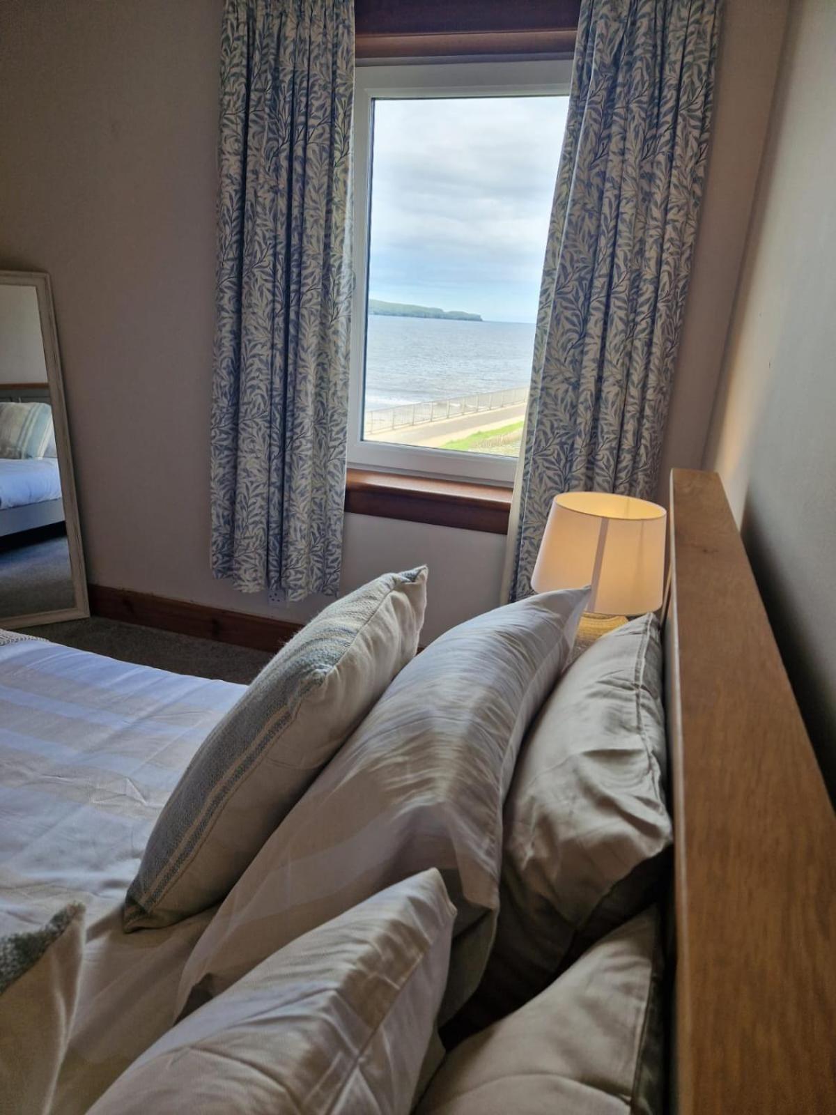 North Coast Property - Number 4 - The Beach House Thurso Bagian luar foto
